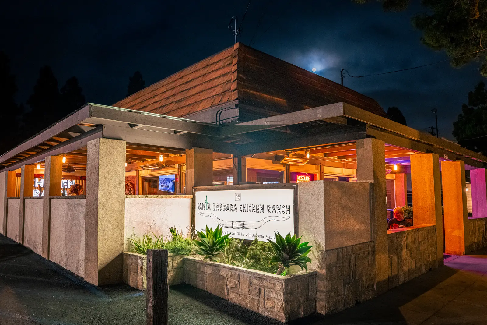 Santa Barbara Chicken Ranch, De La Vina